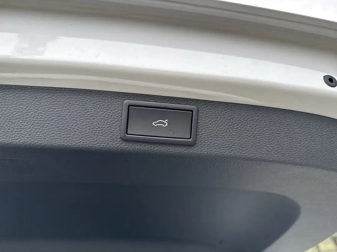 Skoda Karoq - Thumbnail 13