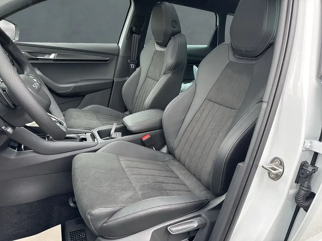 Skoda Karoq - Thumbnail 4