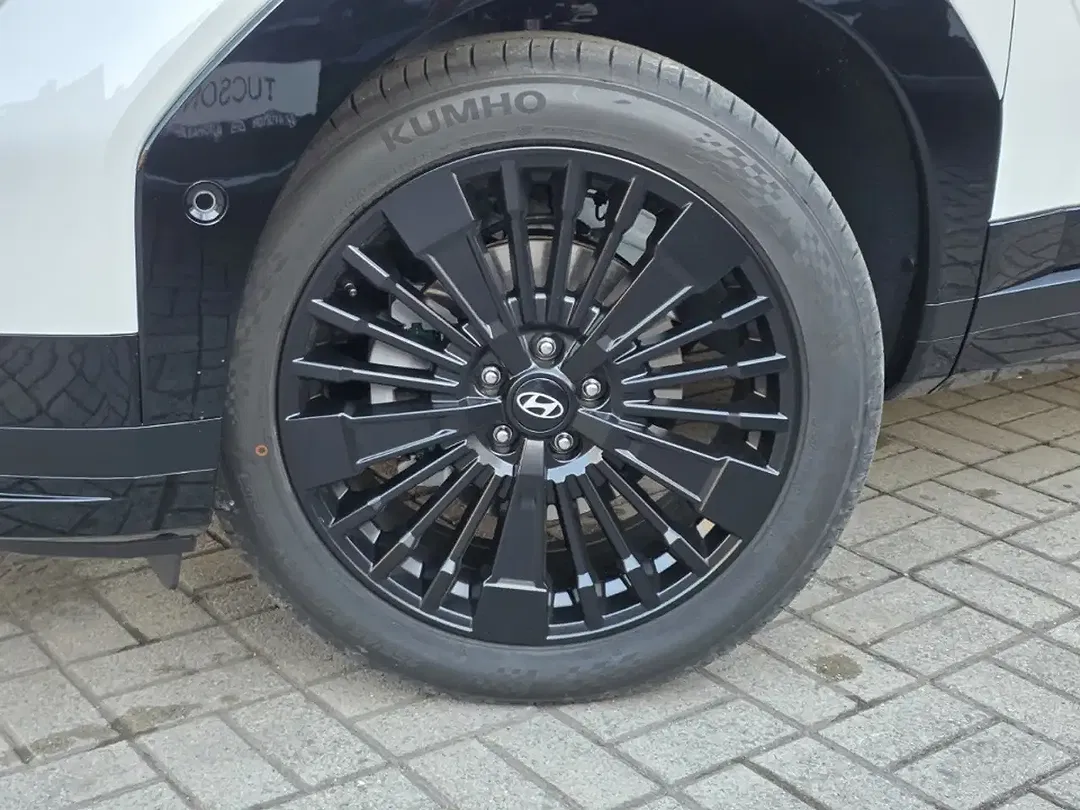 Hyundai SANTA FE - Thumbnail 5