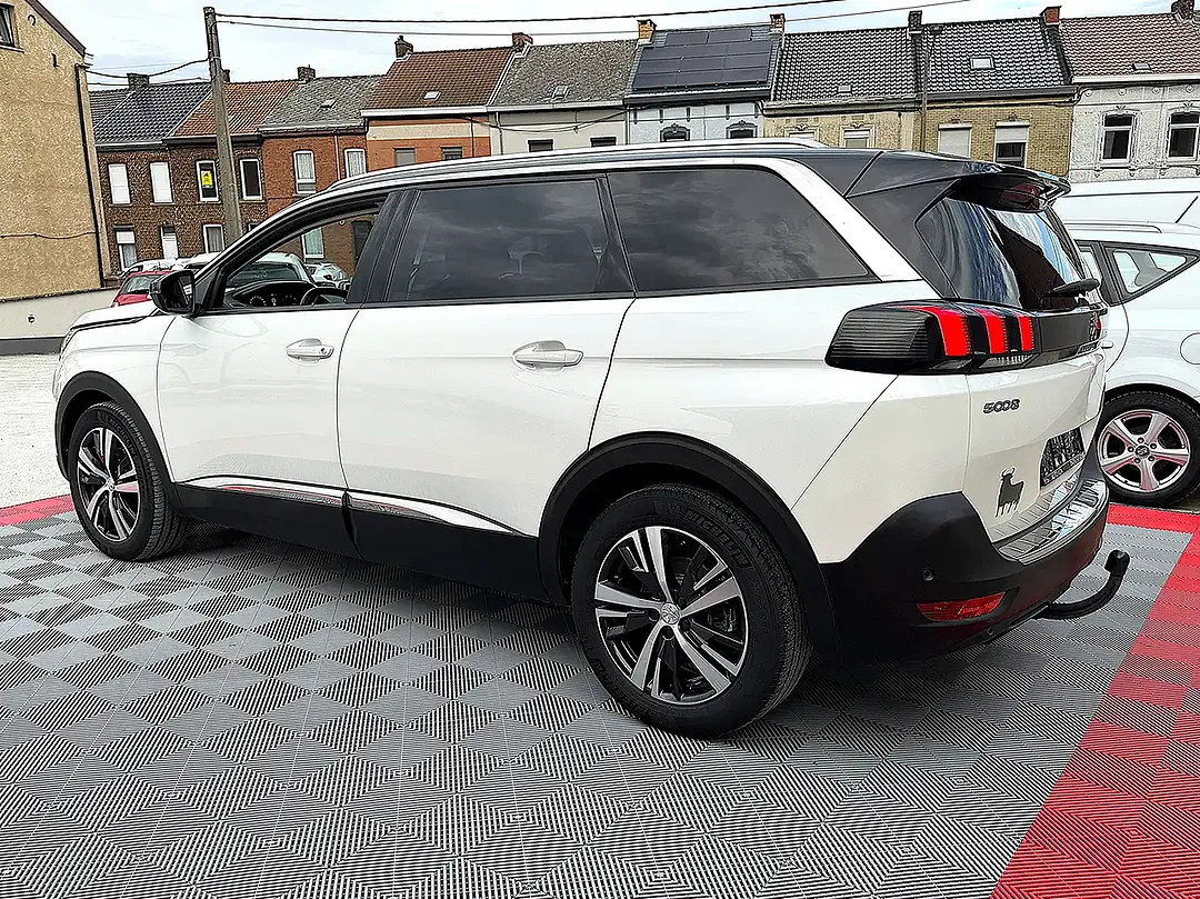 Peugeot 5008 - Thumbnail 4