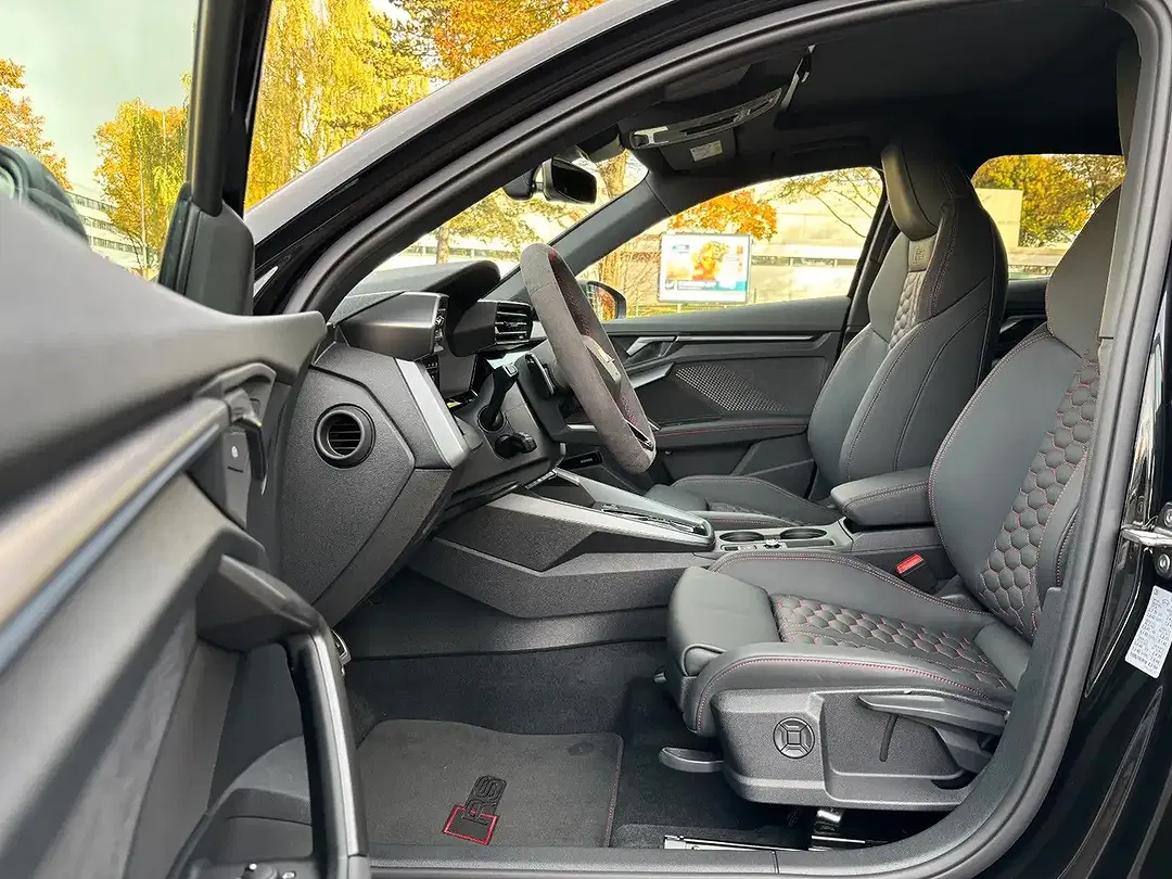 Audi RS3 - Thumbnail 9