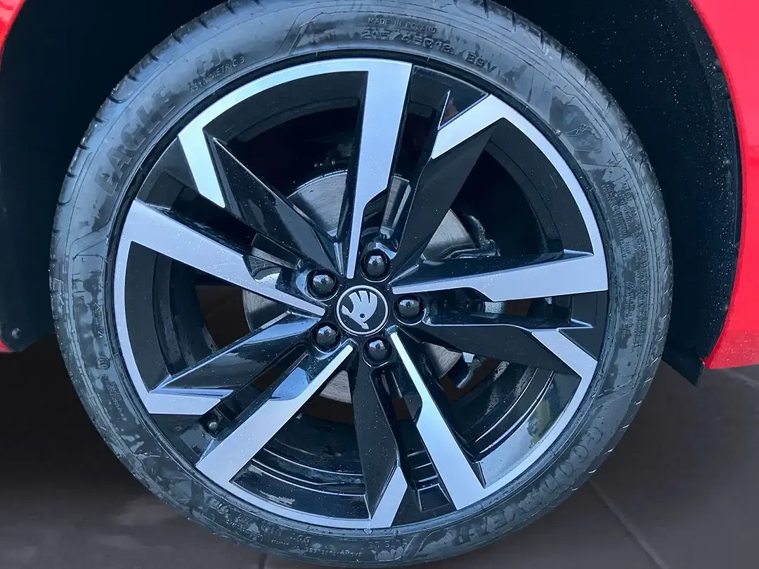 Skoda Kamiq - Thumbnail 9