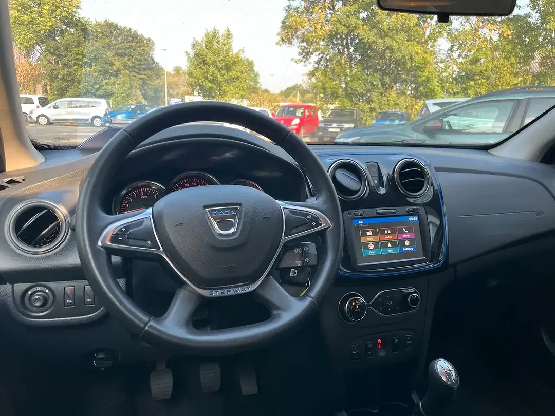 Dacia Sandero - Thumbnail 9
