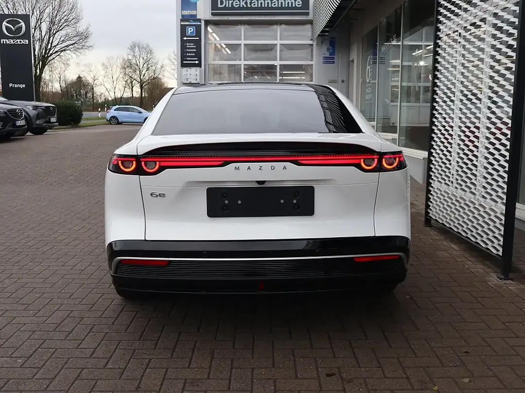 Mazda 6e - Thumbnail 4