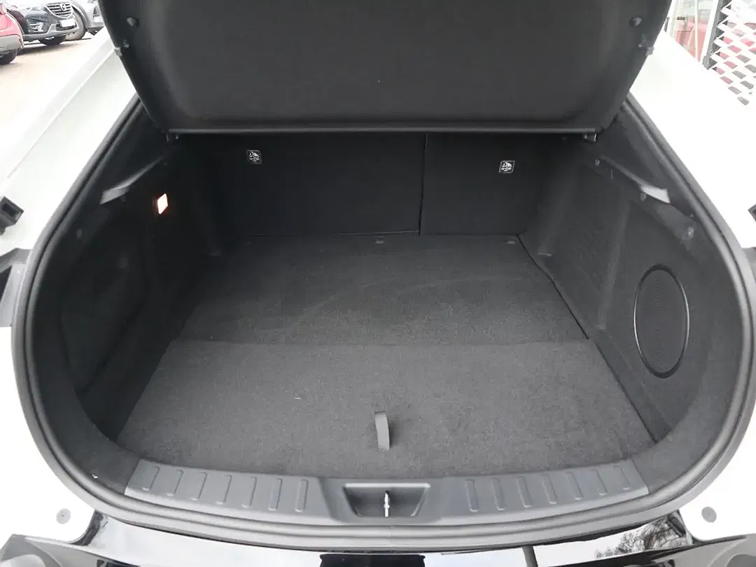 Mazda 6e - Thumbnail 9