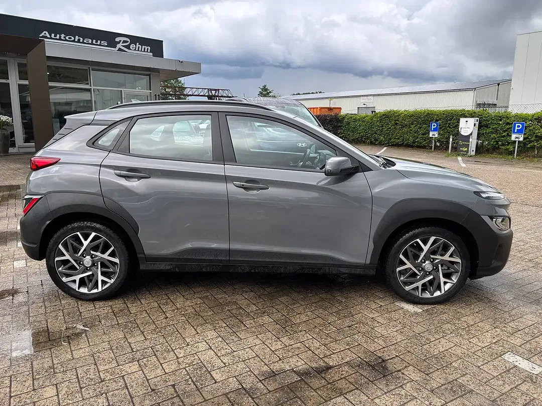 Hyundai KONA - Thumbnail 4