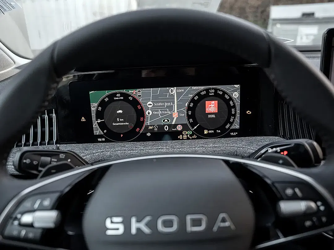 Skoda Superb - Thumbnail 11