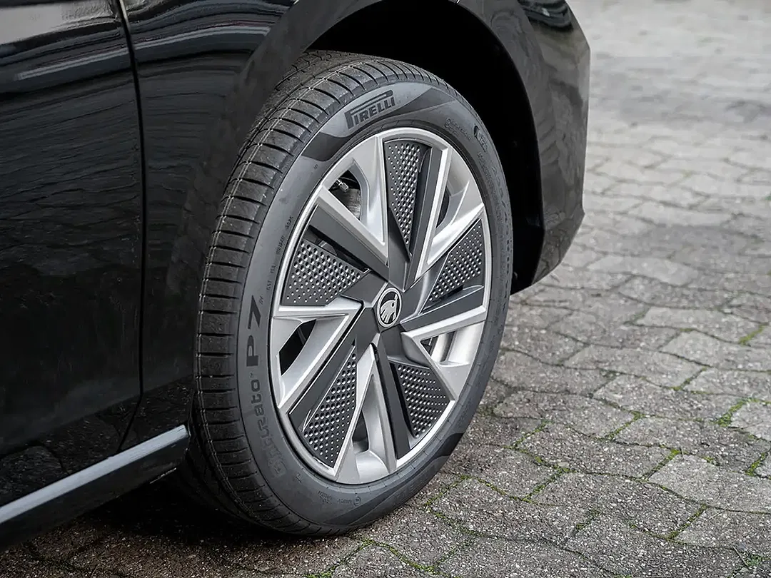 Skoda Superb - Thumbnail 5