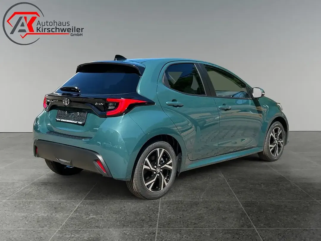 Toyota Yaris - Thumbnail 5