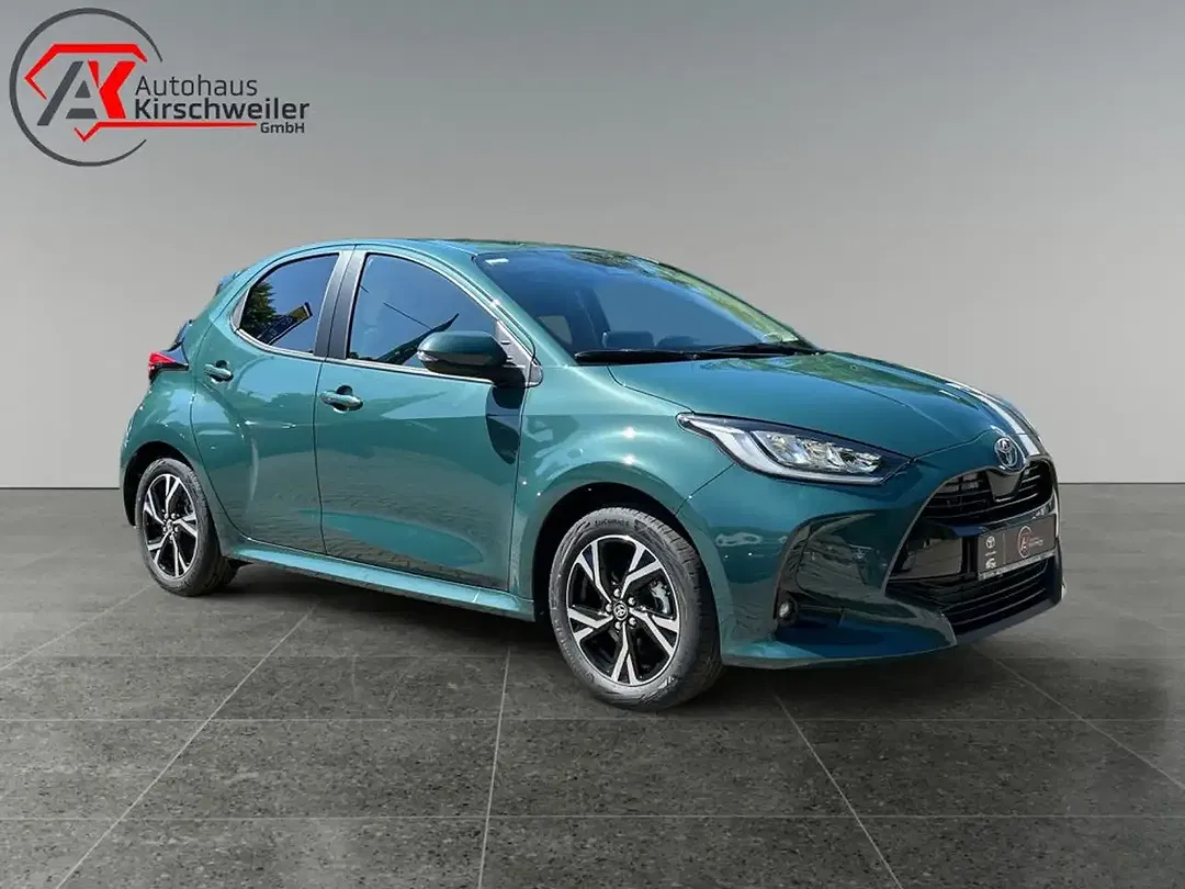 Toyota Yaris - Thumbnail 7