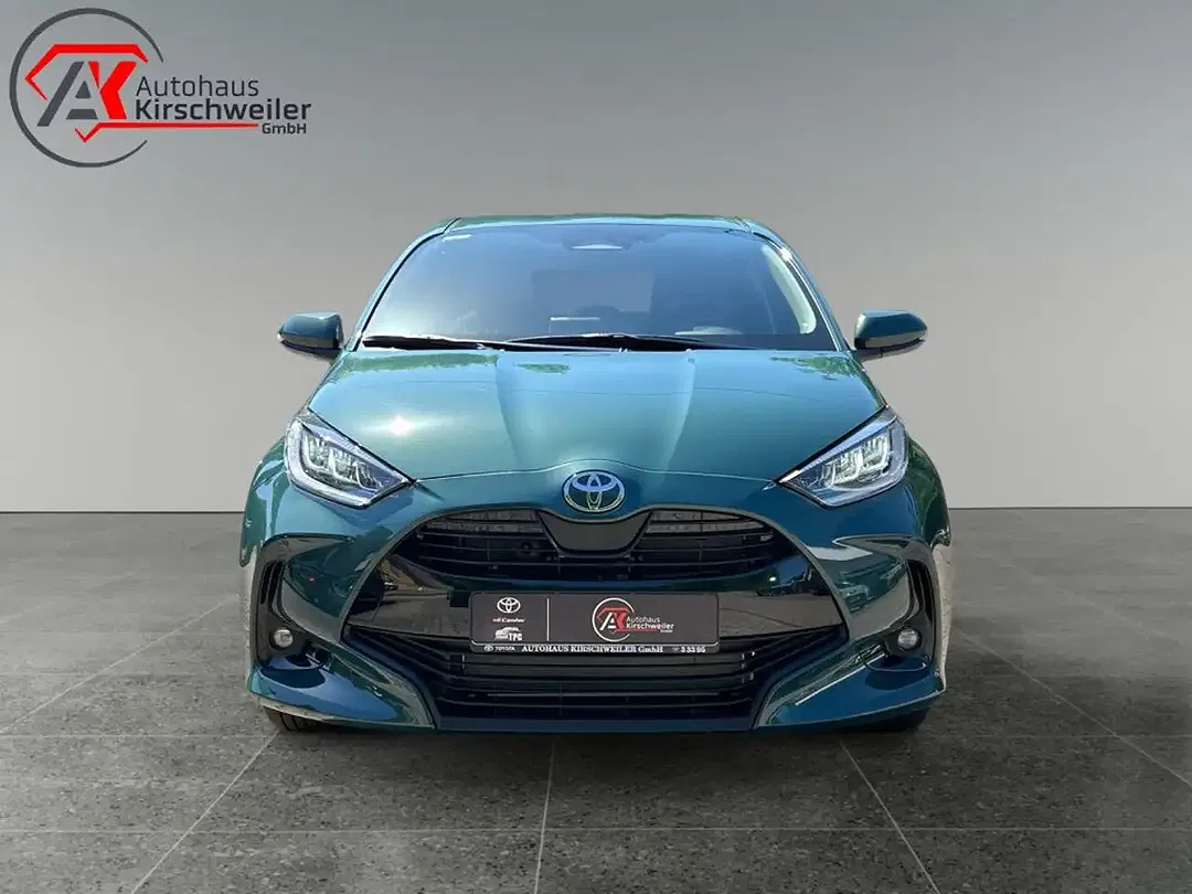 Toyota Yaris - Thumbnail 8