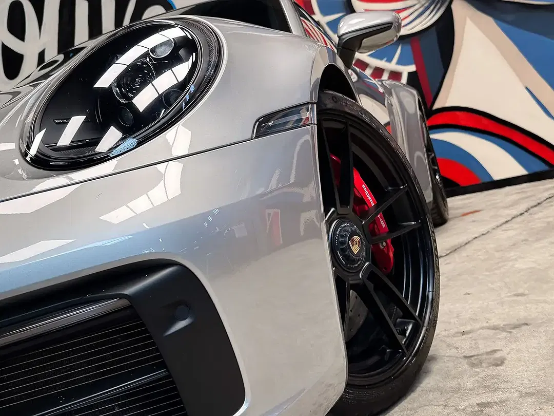Porsche 992 - Thumbnail 9