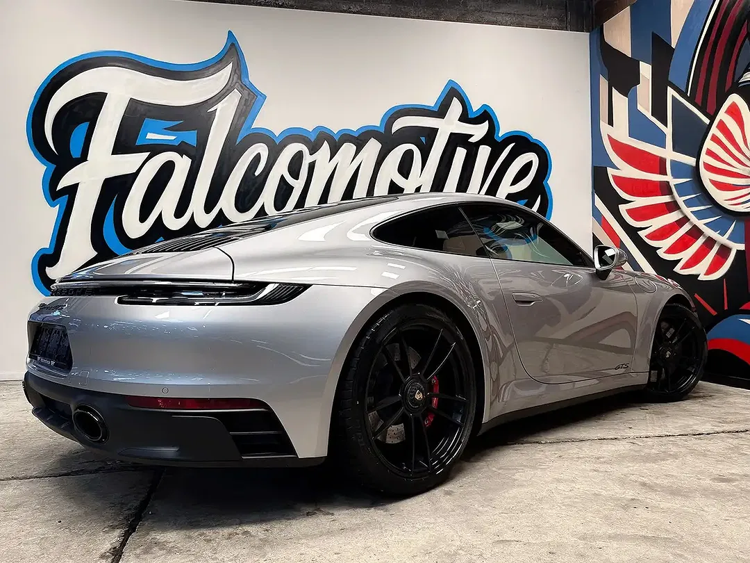 Porsche 992 - Thumbnail 10