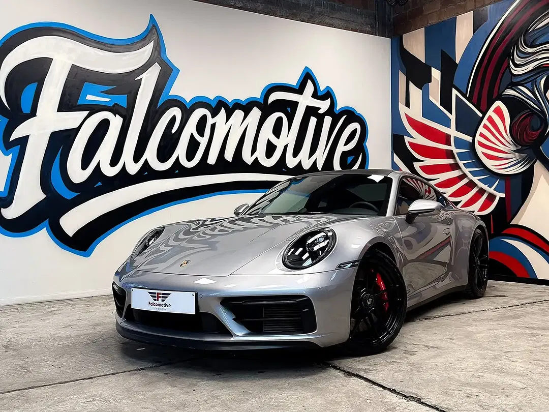 Porsche 992 - Thumbnail 2