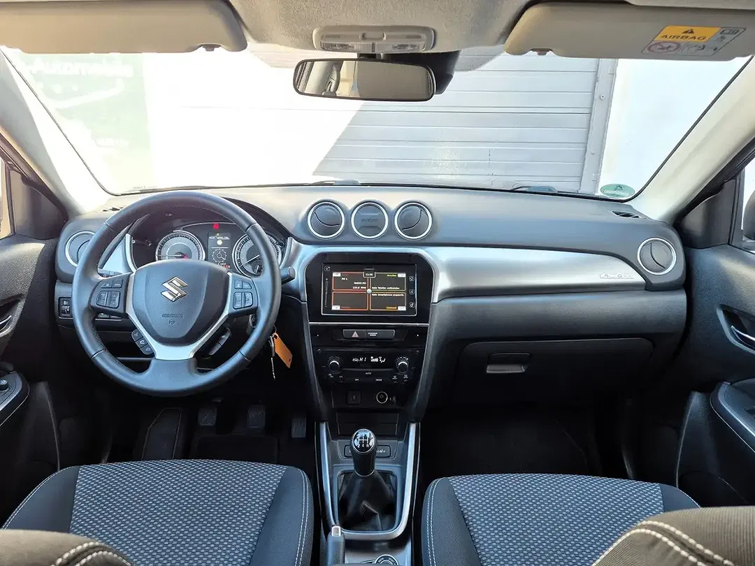 Suzuki Vitara - Thumbnail 13