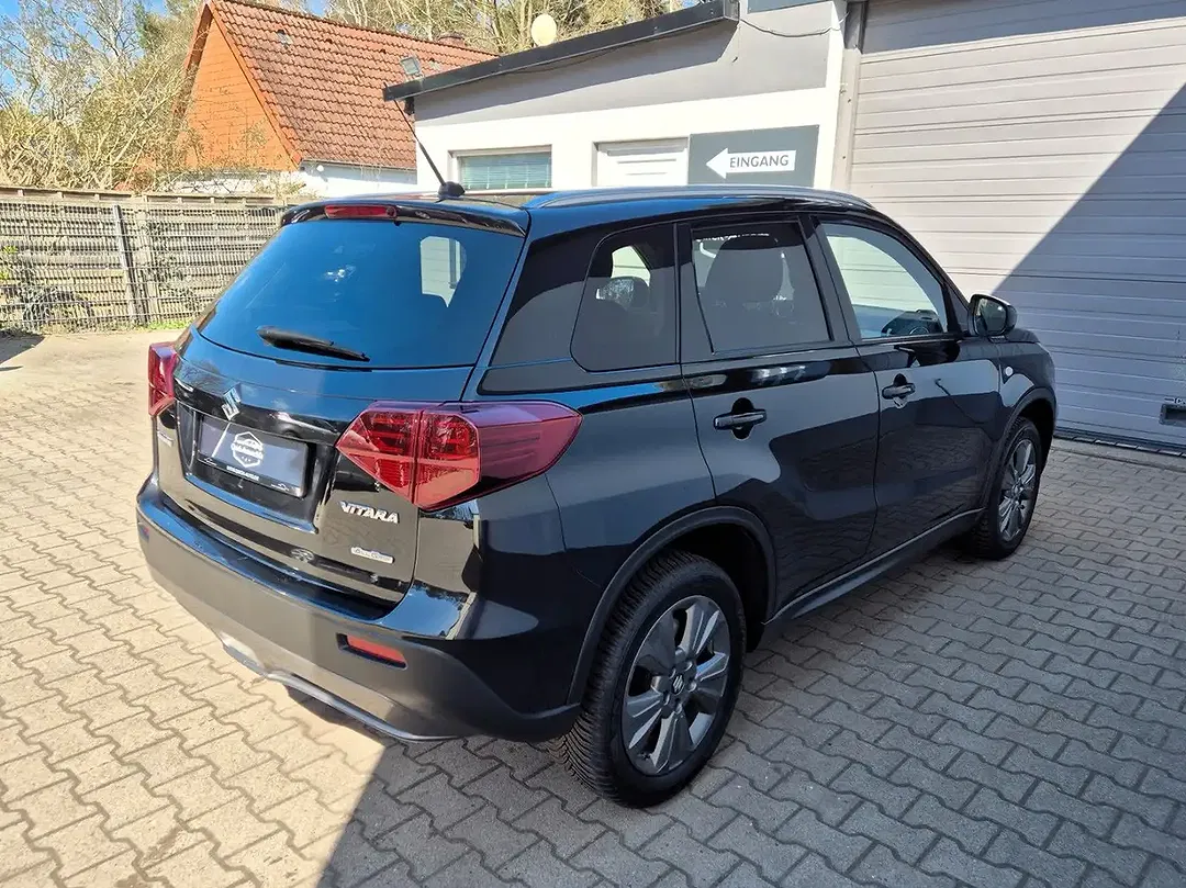 Suzuki Vitara - Thumbnail 7