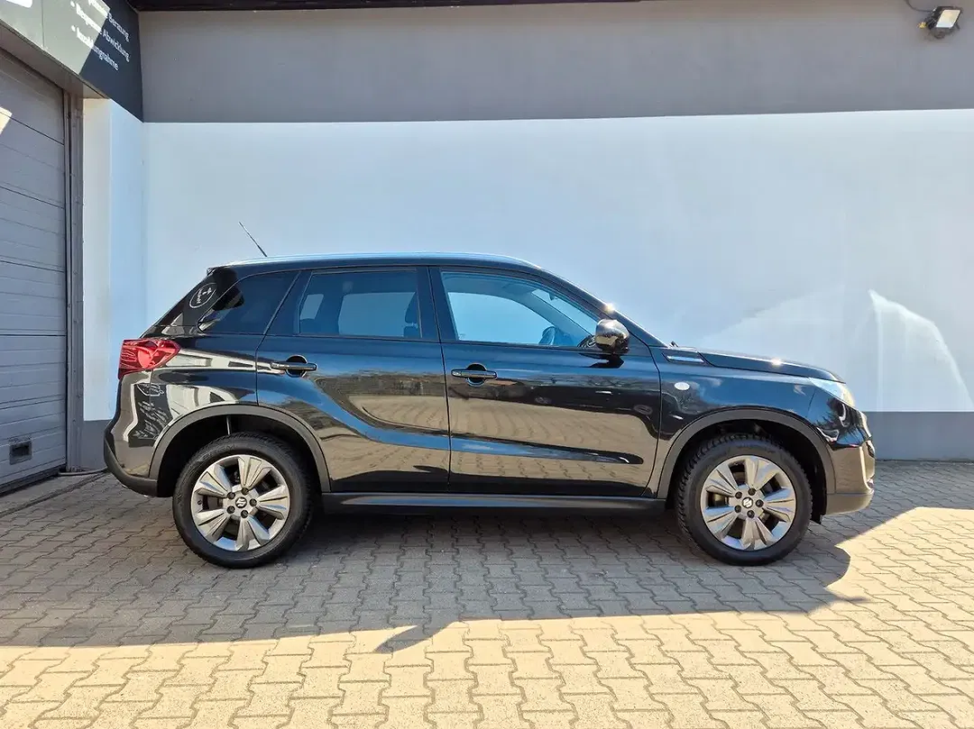 Suzuki Vitara - Thumbnail 8