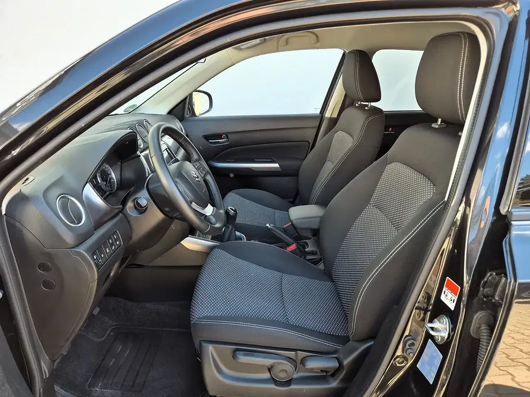 Suzuki Vitara - Thumbnail 9