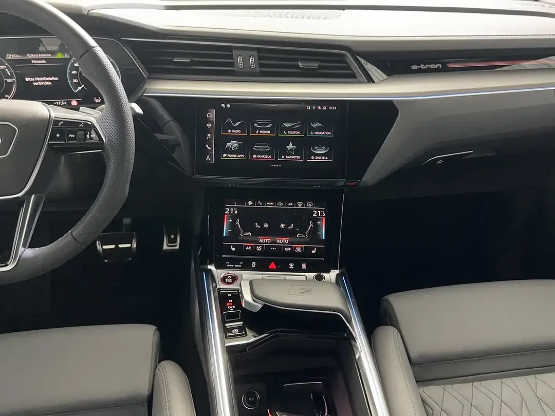 Audi SQ8 - Thumbnail 10
