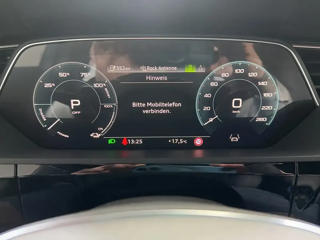 Audi SQ8 - Thumbnail 9