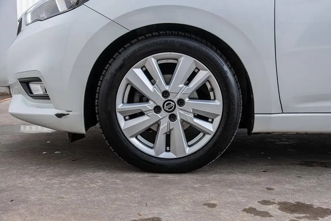Nissan Micra - Thumbnail 6