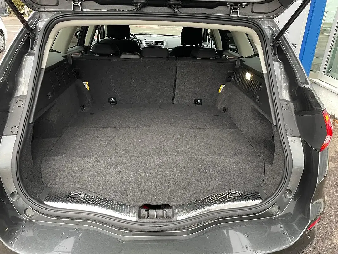 Ford Mondeo - Thumbnail 8