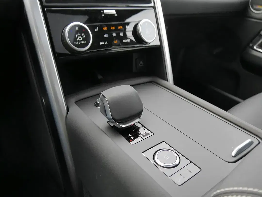 Land Rover Discovery - Thumbnail 11