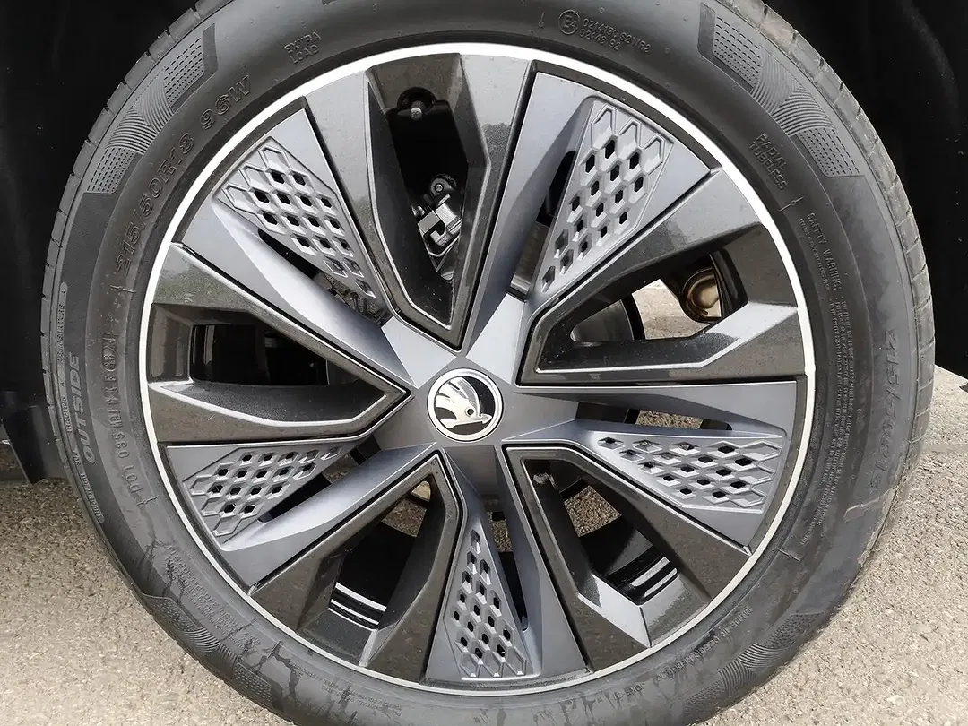 Skoda Karoq - Thumbnail 4