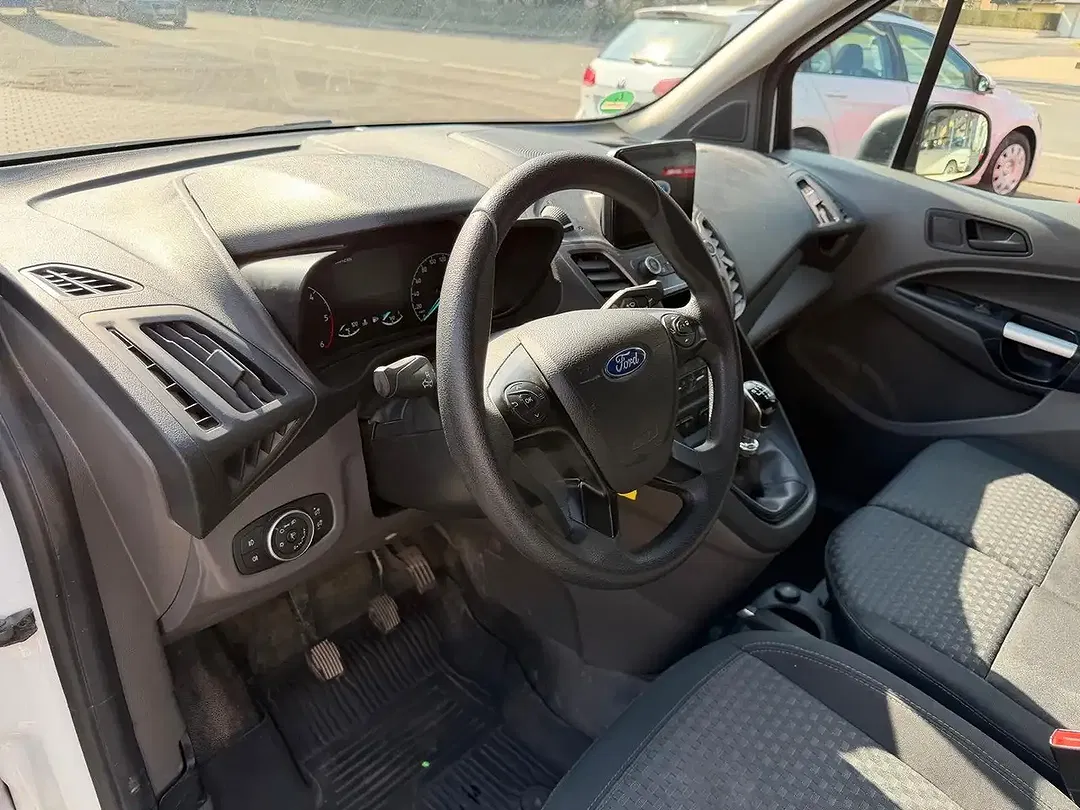Ford Transit Connect - Thumbnail 8