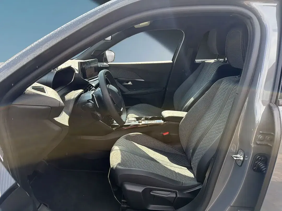 Peugeot 2008 - Thumbnail 11