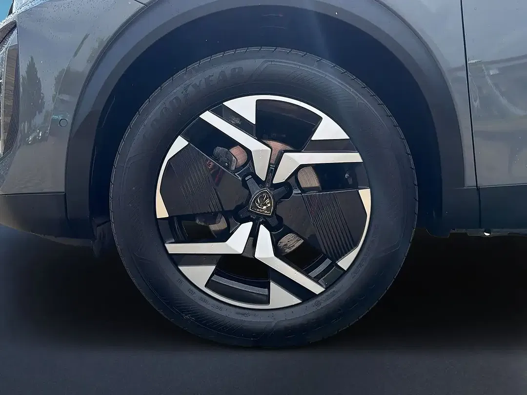 Peugeot 2008 - Thumbnail 9