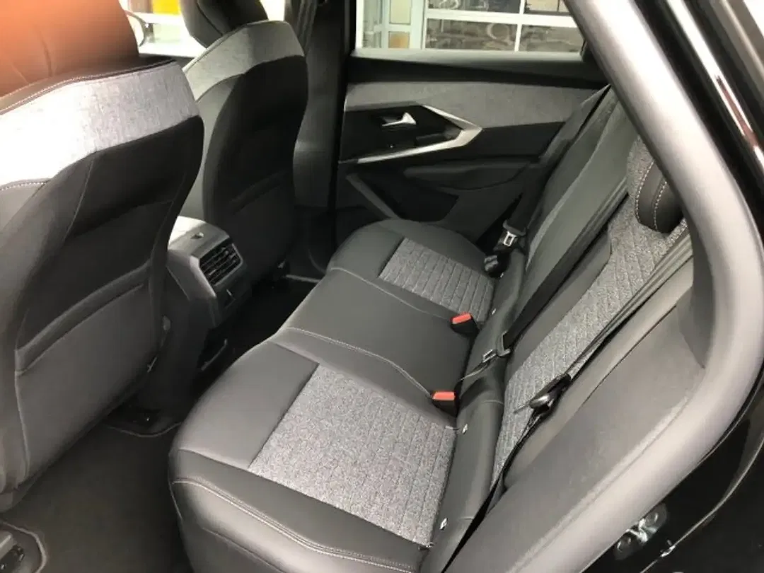 Peugeot 3008 - Thumbnail 12