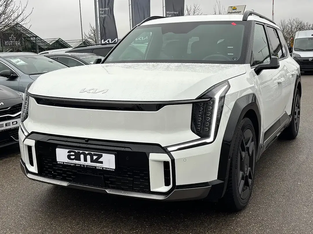 Kia EV9 - Thumbnail 1