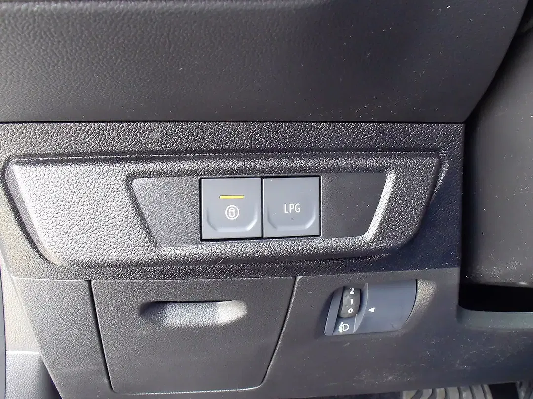 Dacia Sandero - Thumbnail 14