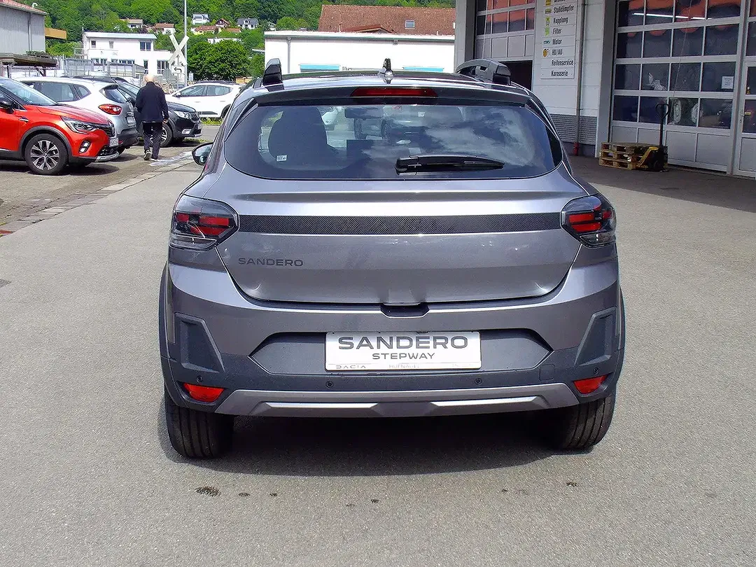 Dacia Sandero - Thumbnail 4