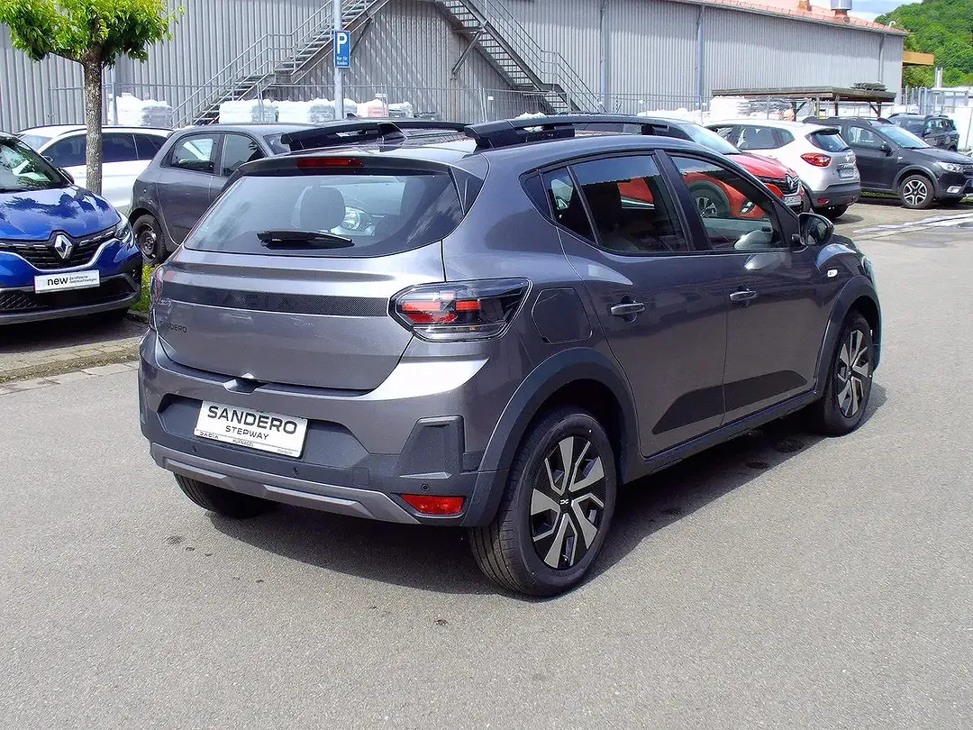 Dacia Sandero - Thumbnail 5