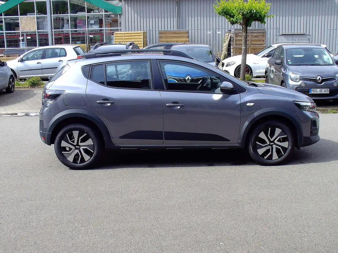 Dacia Sandero - Thumbnail 6