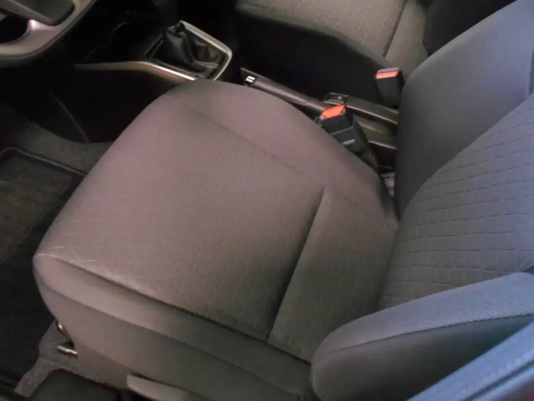 Suzuki Swift - Thumbnail 8