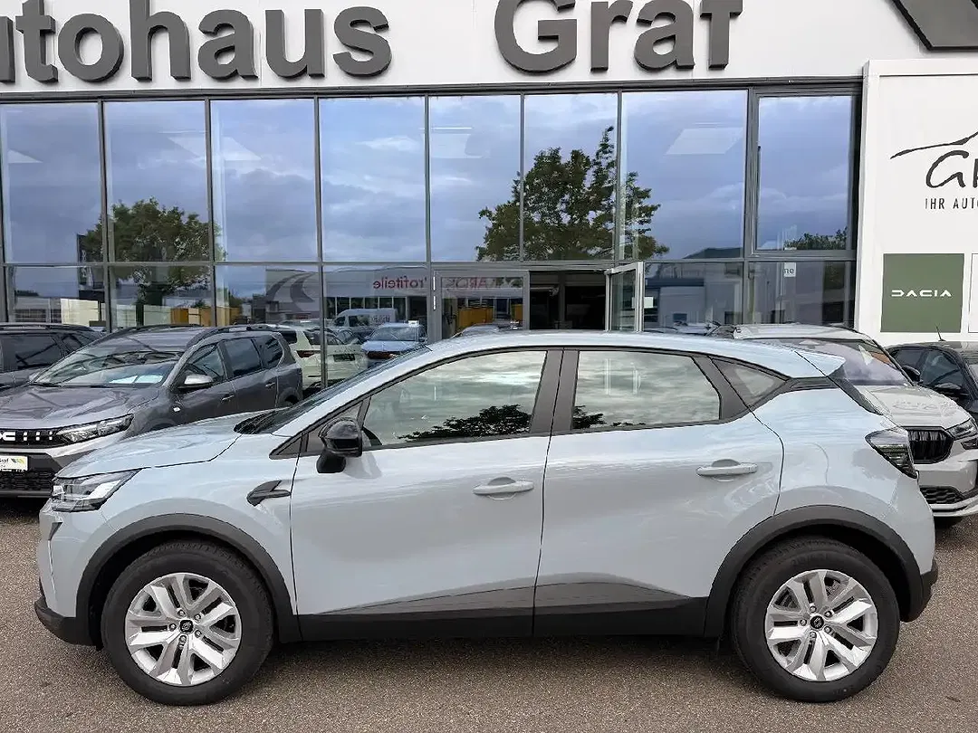 Renault Captur - Thumbnail 3