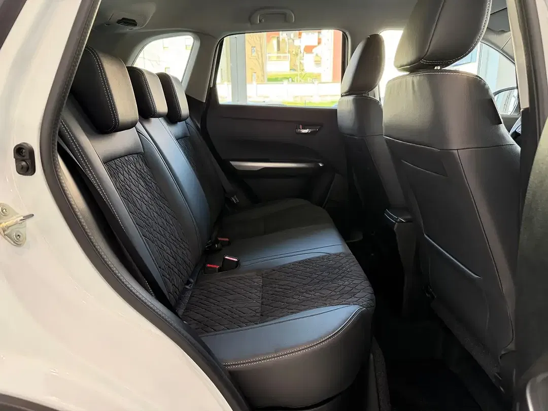 Suzuki Vitara - Thumbnail 12