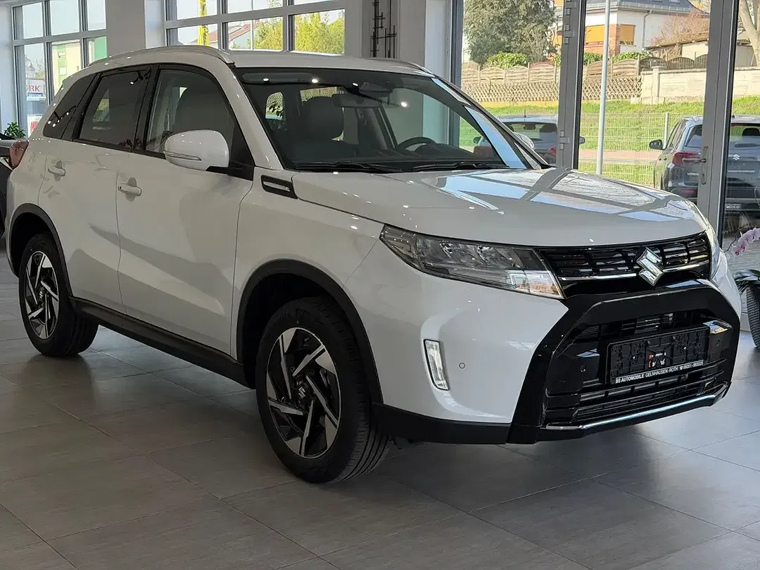Suzuki Vitara - Thumbnail 3