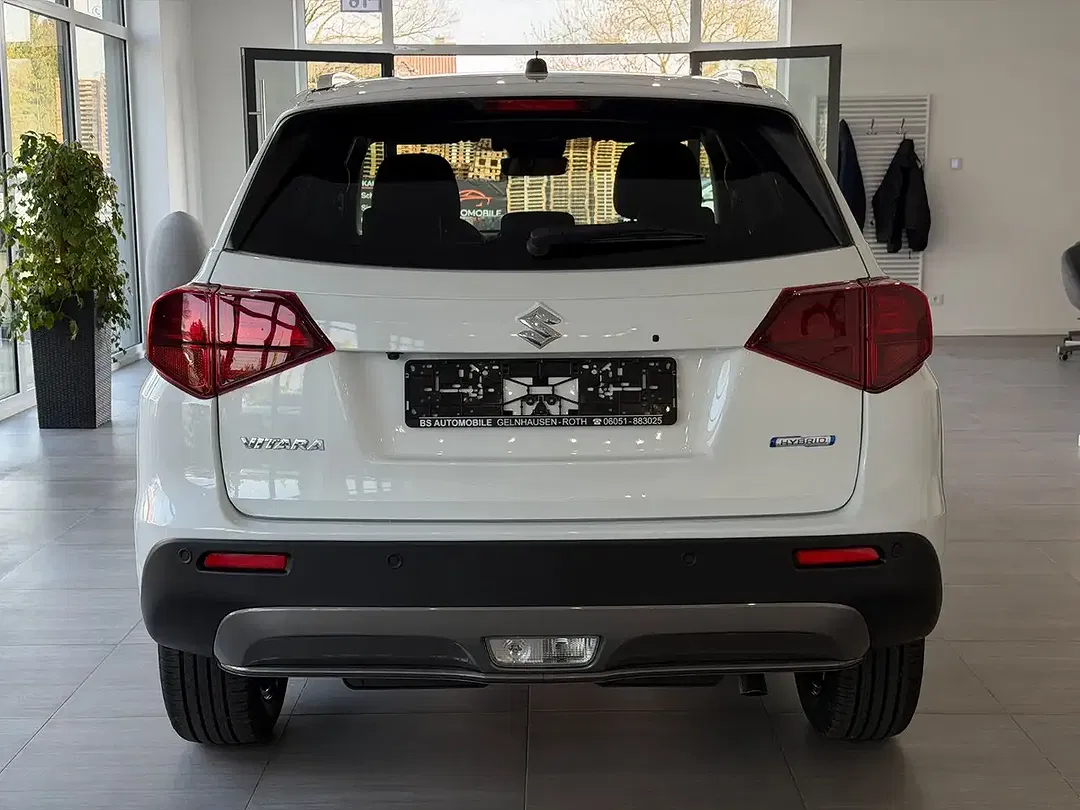 Suzuki Vitara - Thumbnail 5