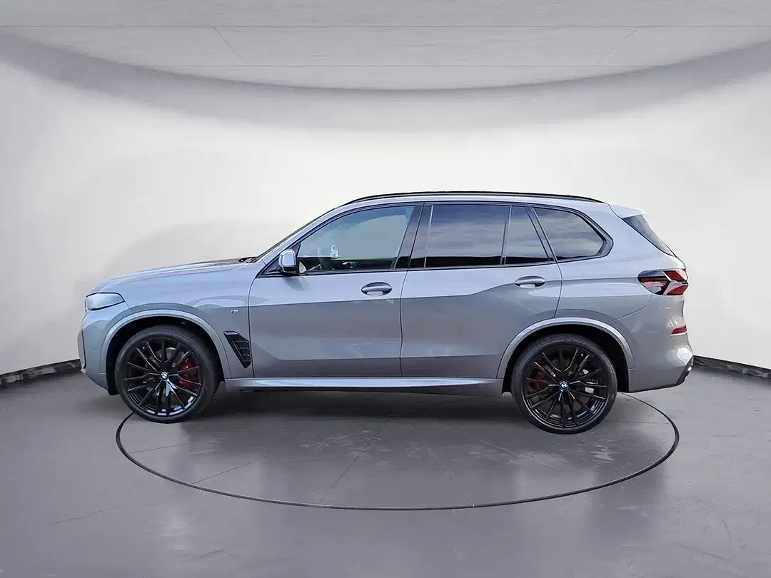 BMW X5 - Thumbnail 2