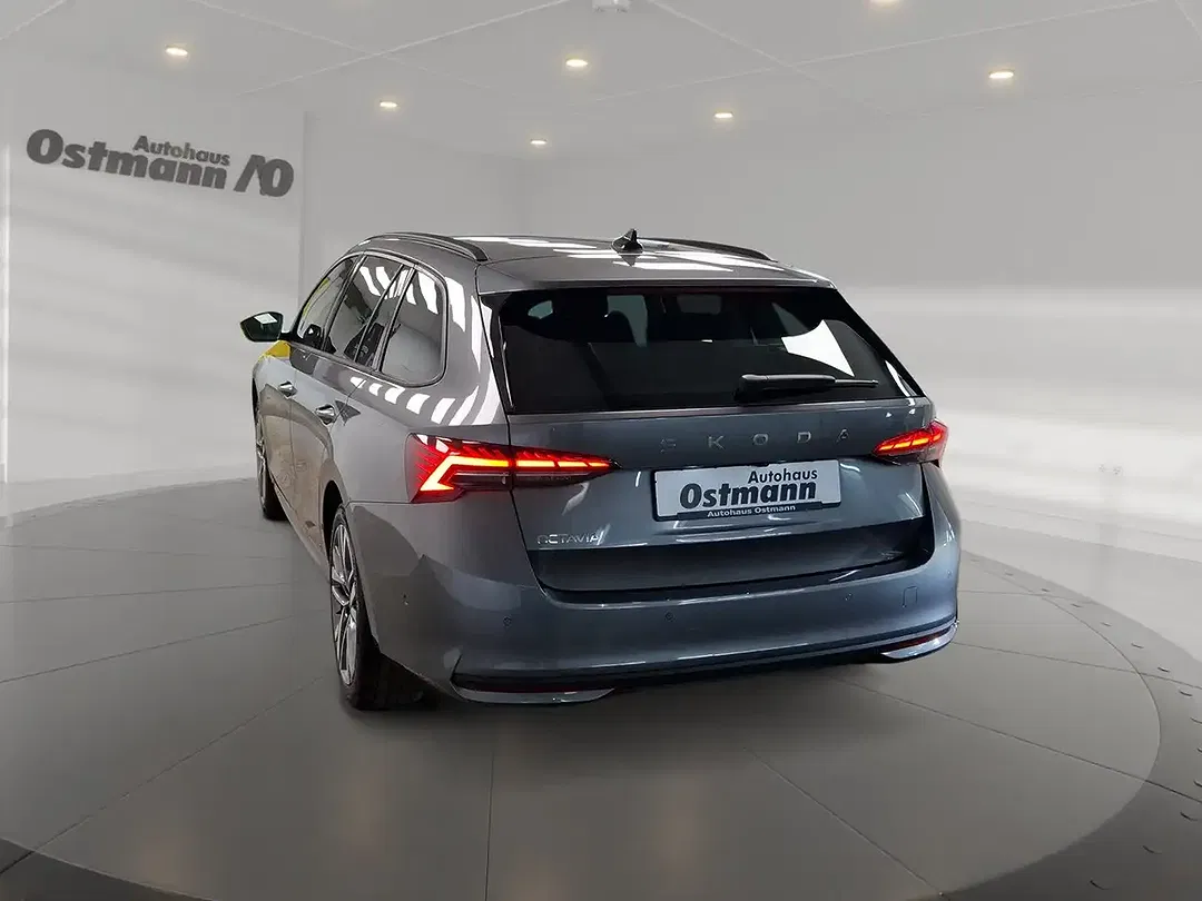 Skoda Octavia - Thumbnail 2