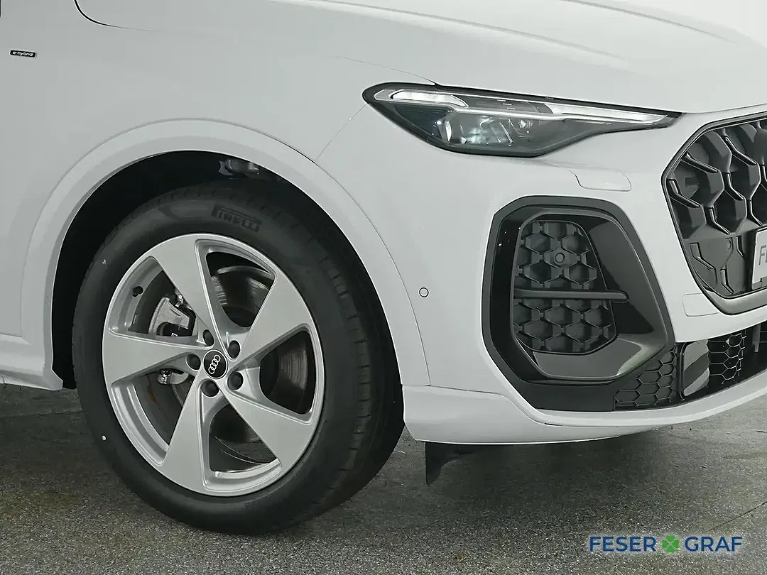 Audi Q5 - Thumbnail 10