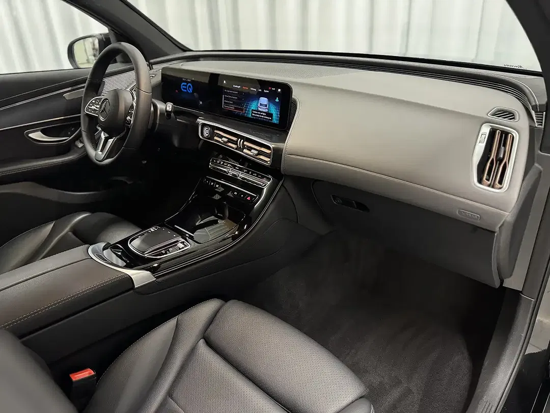 Mercedes-Benz EQC 400 - Thumbnail 9