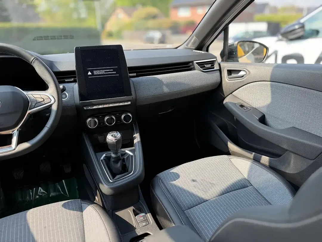 Renault Clio - Thumbnail 10