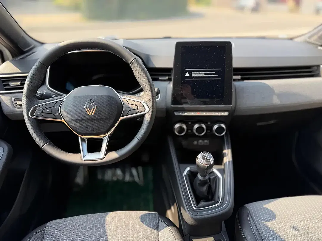 Renault Clio - Thumbnail 12