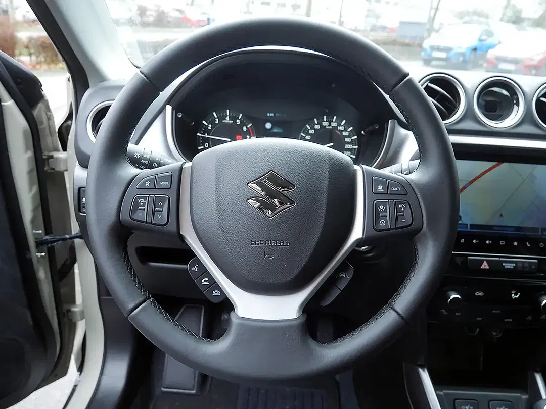 Suzuki Vitara - Thumbnail 11
