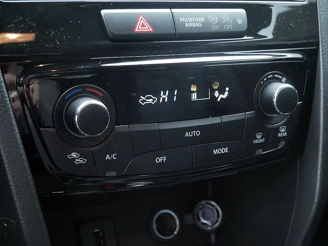 Suzuki Vitara - Thumbnail 15
